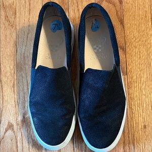 Vince Camuto black Slip-On Shoes 7.5